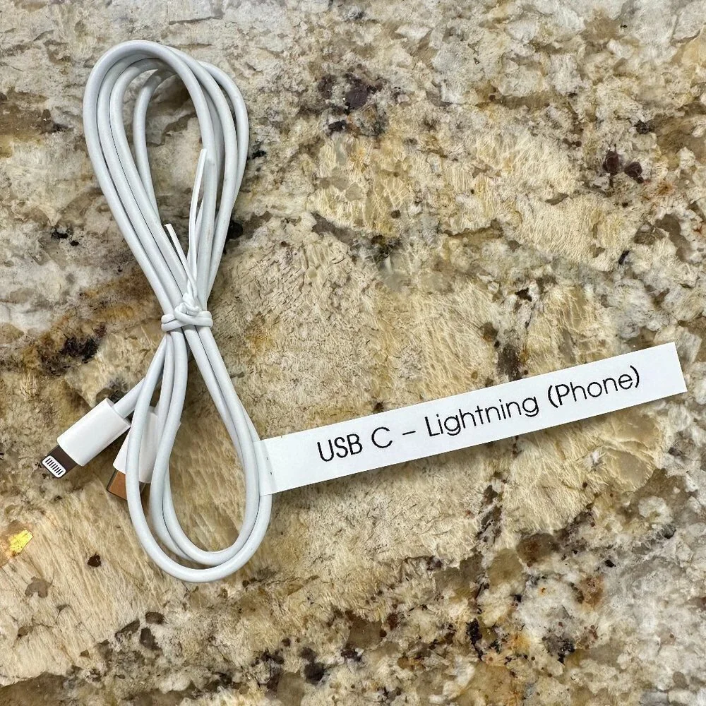 White USB C to Lightning Cable Cord